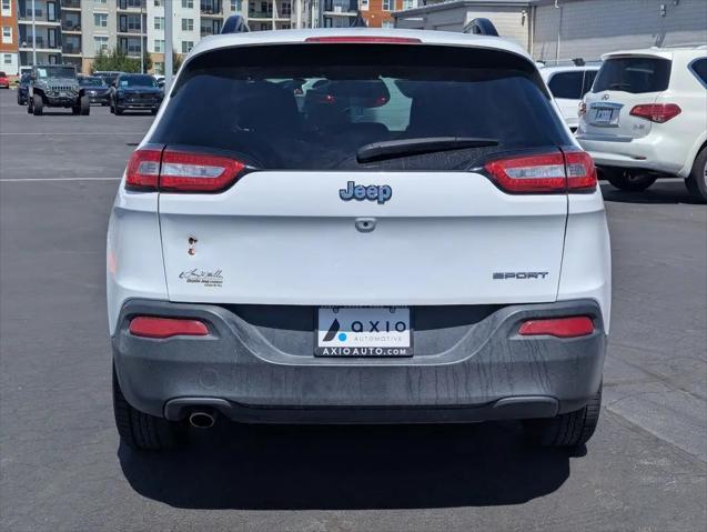 2016 Jeep Cherokee Sport