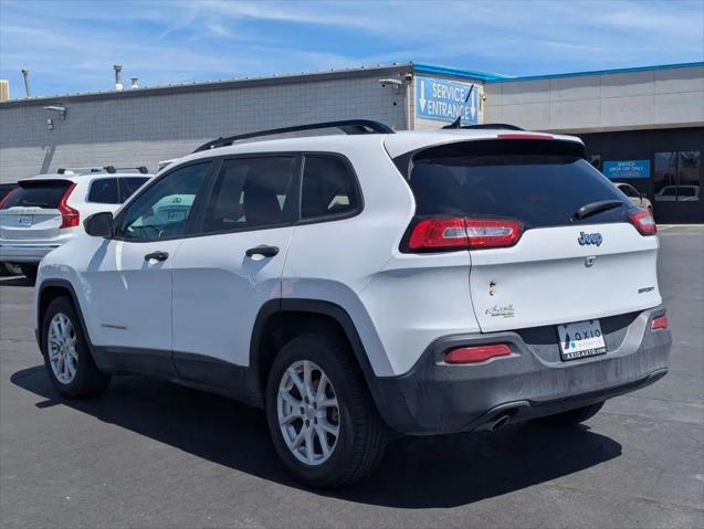 2016 Jeep Cherokee Sport