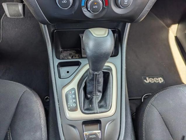 2016 Jeep Cherokee Sport