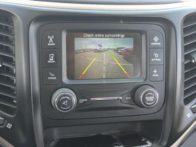 2016 Jeep Cherokee Sport