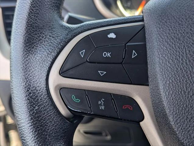2016 Jeep Cherokee Sport
