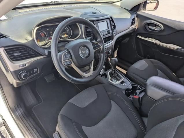 2016 Jeep Cherokee Sport