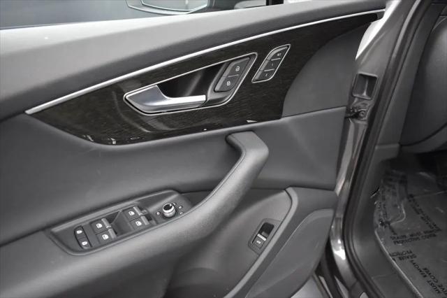 2025 Audi Q7 Premium 45 TFSI quattro Tiptronic