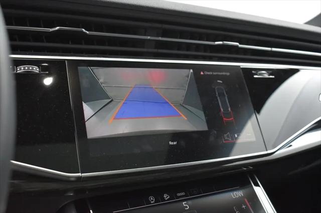 2025 Audi Q7 Premium 45 TFSI quattro Tiptronic