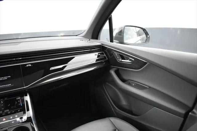 2025 Audi Q7 Premium 45 TFSI quattro Tiptronic