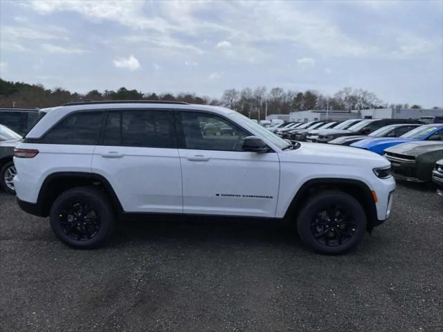 2026 Jeep Grand Cherokee Altitude 4x4
