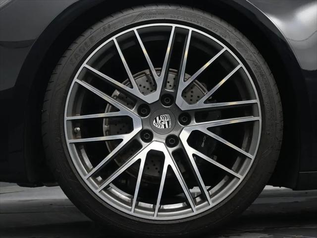 2024 Porsche 911 Carrera 4