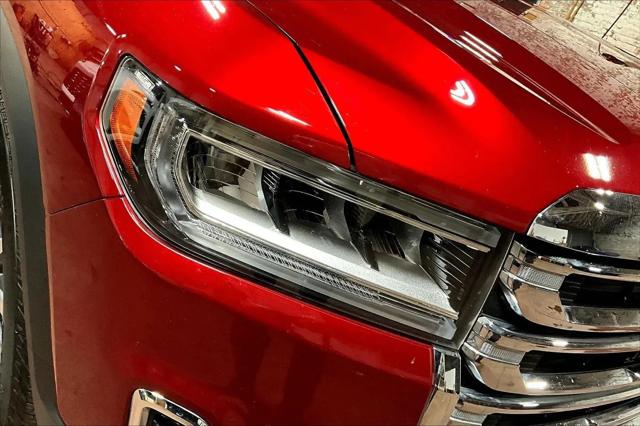 2023 GMC Acadia AWD SLT