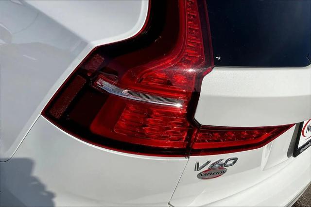 2024 Volvo V60 Cross Country B5 Plus