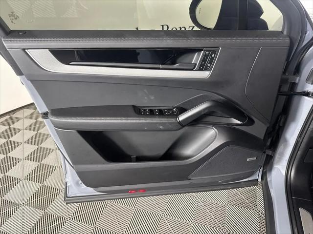 2025 Porsche Cayenne Cayenne