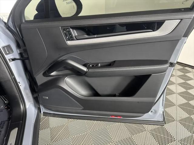 2025 Porsche Cayenne Cayenne