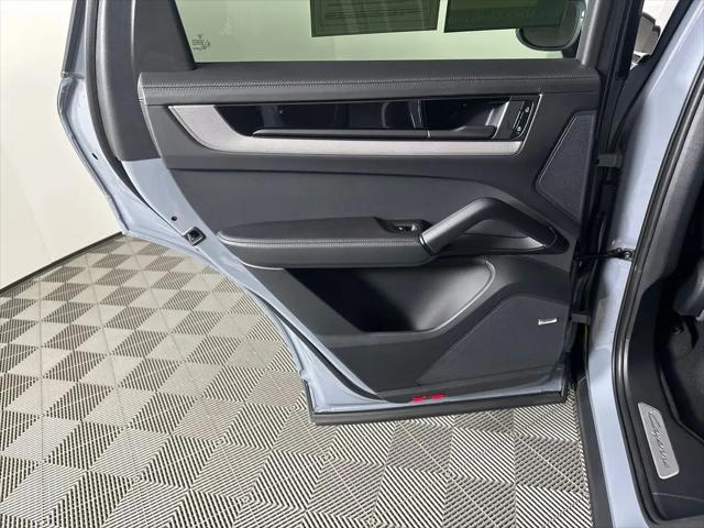 2025 Porsche Cayenne Cayenne