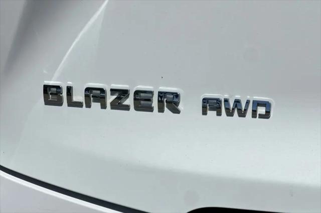 2025 Chevrolet Blazer AWD 2LT