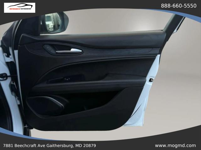 2022 Alfa Romeo Stelvio Sprint AWD