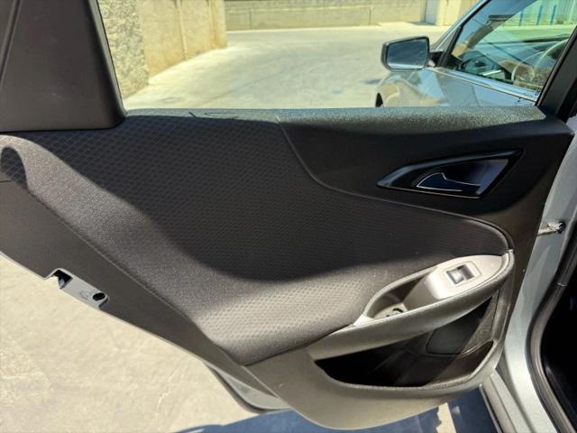 2023 Chevrolet Malibu FWD 1FL