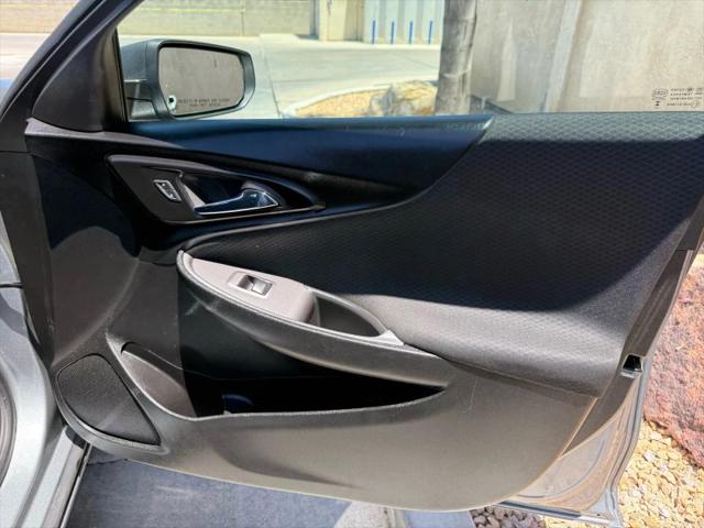 2023 Chevrolet Malibu FWD 1FL
