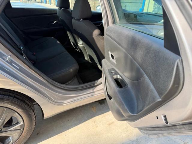 2023 Hyundai Elantra SEL