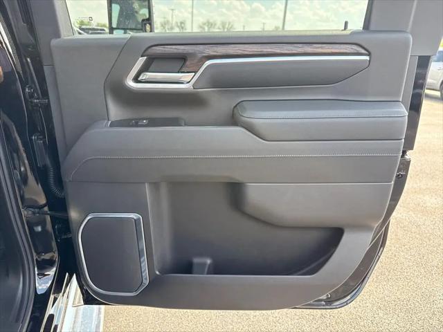 2026 GMC Sierra 3500HD Crew Cab, Long Bed, SLT Dual Rear Wheel, 4WD