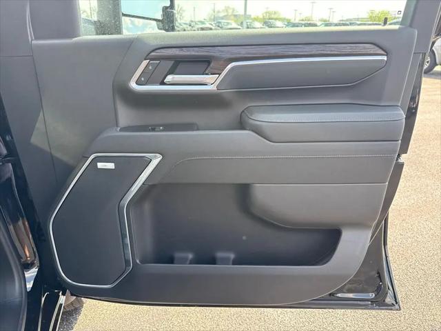 2026 GMC Sierra 3500HD Crew Cab, Long Bed, SLT Dual Rear Wheel, 4WD