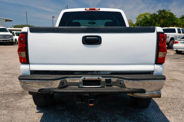 2004 Chevrolet Silverado 2500HD LS