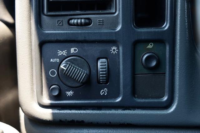 2004 Chevrolet Silverado 2500HD LS
