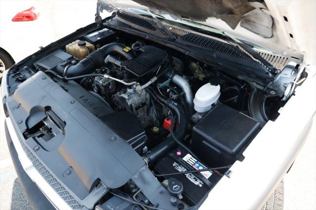 2004 Chevrolet Silverado 2500HD LS