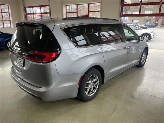 2021 Chrysler Pacifica Touring