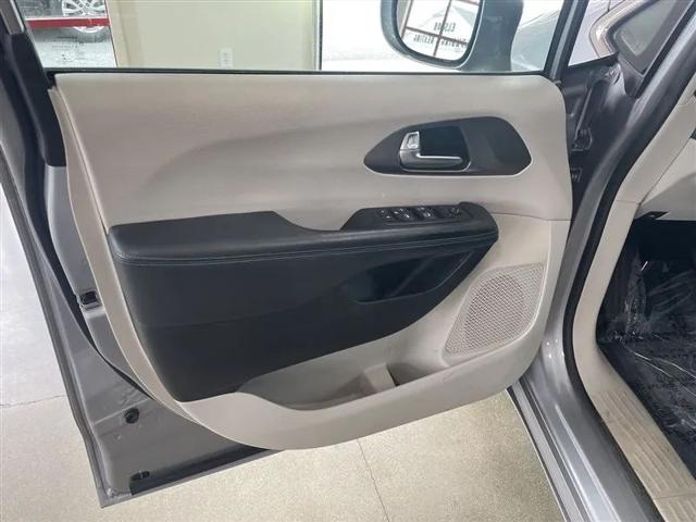 2021 Chrysler Pacifica Touring