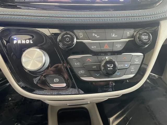 2021 Chrysler Pacifica Touring