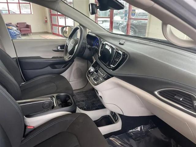 2021 Chrysler Pacifica Touring
