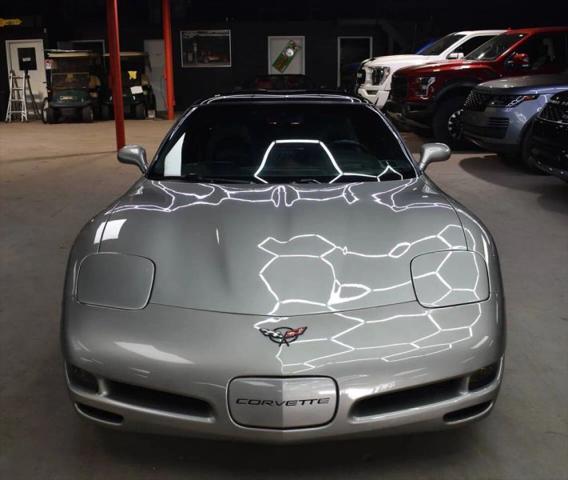 2000 Chevrolet Corvette Base