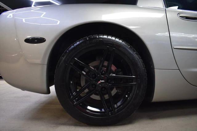 2000 Chevrolet Corvette Base