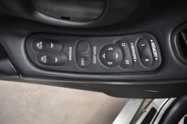 2000 Chevrolet Corvette Base