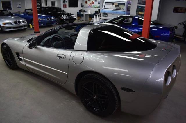 2000 Chevrolet Corvette Base