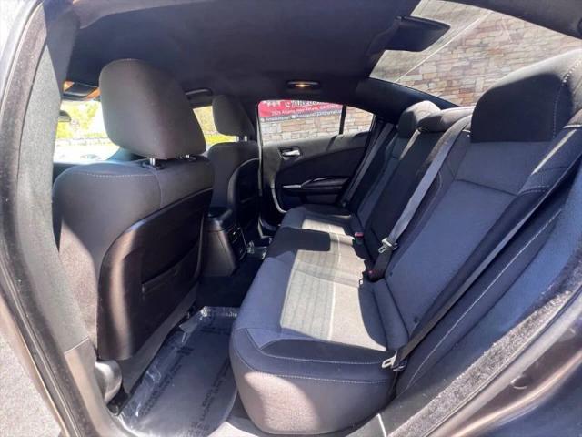 2019 Dodge Charger SXT RWD