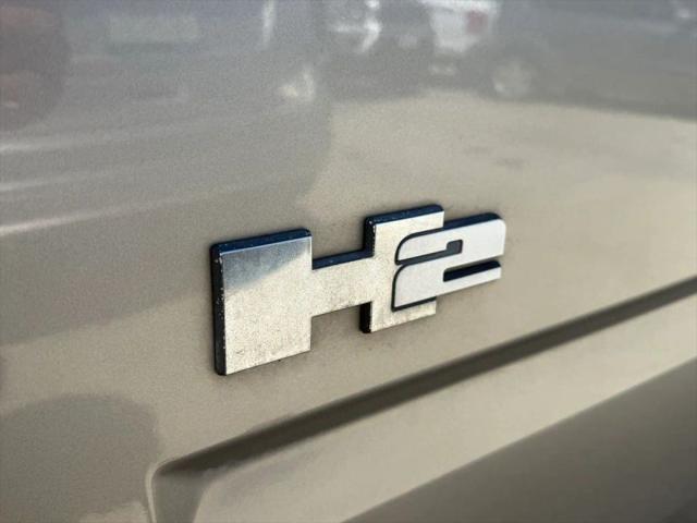 2005 HUMMER H2 Base