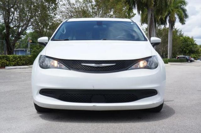 2021 Chrysler Voyager L
