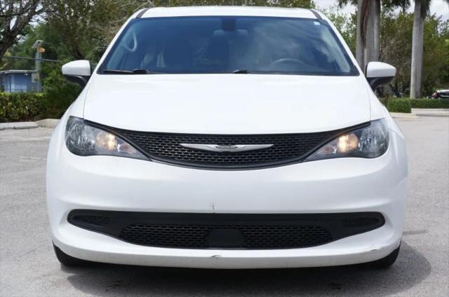 2021 Chrysler Voyager L