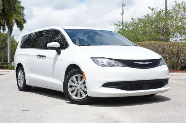 2021 Chrysler Voyager L