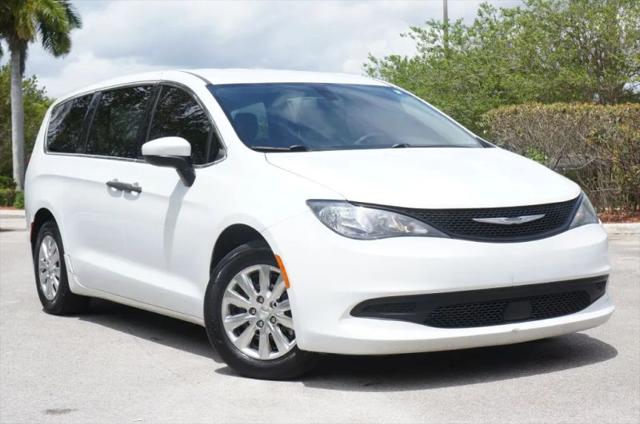 2021 Chrysler Voyager L