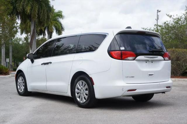 2021 Chrysler Voyager L