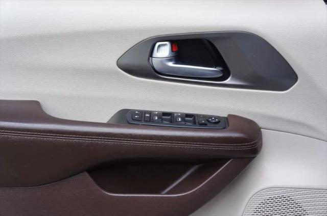 2021 Chrysler Voyager L