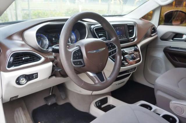 2021 Chrysler Voyager L