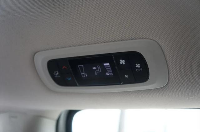 2021 Chrysler Voyager L