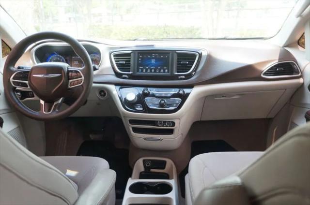 2021 Chrysler Voyager L