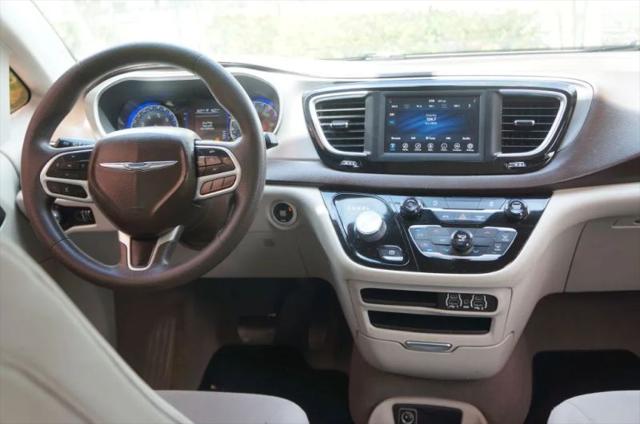 2021 Chrysler Voyager L