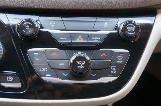 2021 Chrysler Voyager L