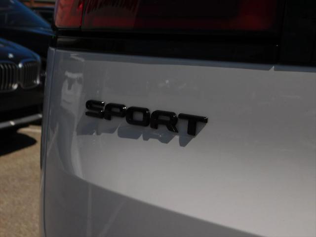 2025 Land Rover Range Rover Sport P360 SE