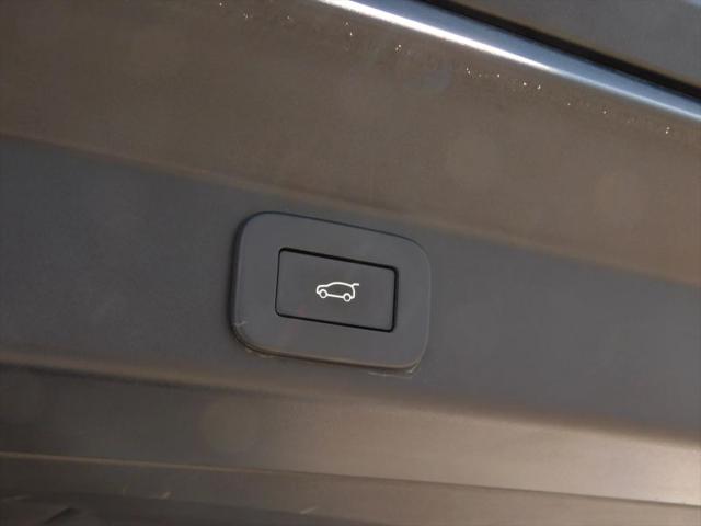 2025 Land Rover Range Rover Sport P360 SE