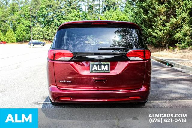 2023 Chrysler Voyager LX